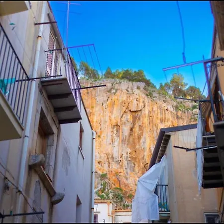 Maison Duomo Apartman *